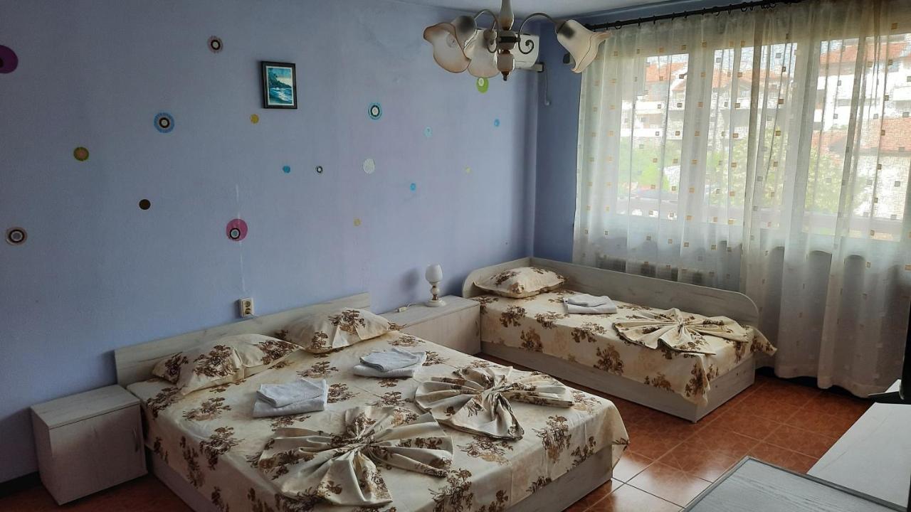 Guest House Zora Sozopol Buitenkant foto
